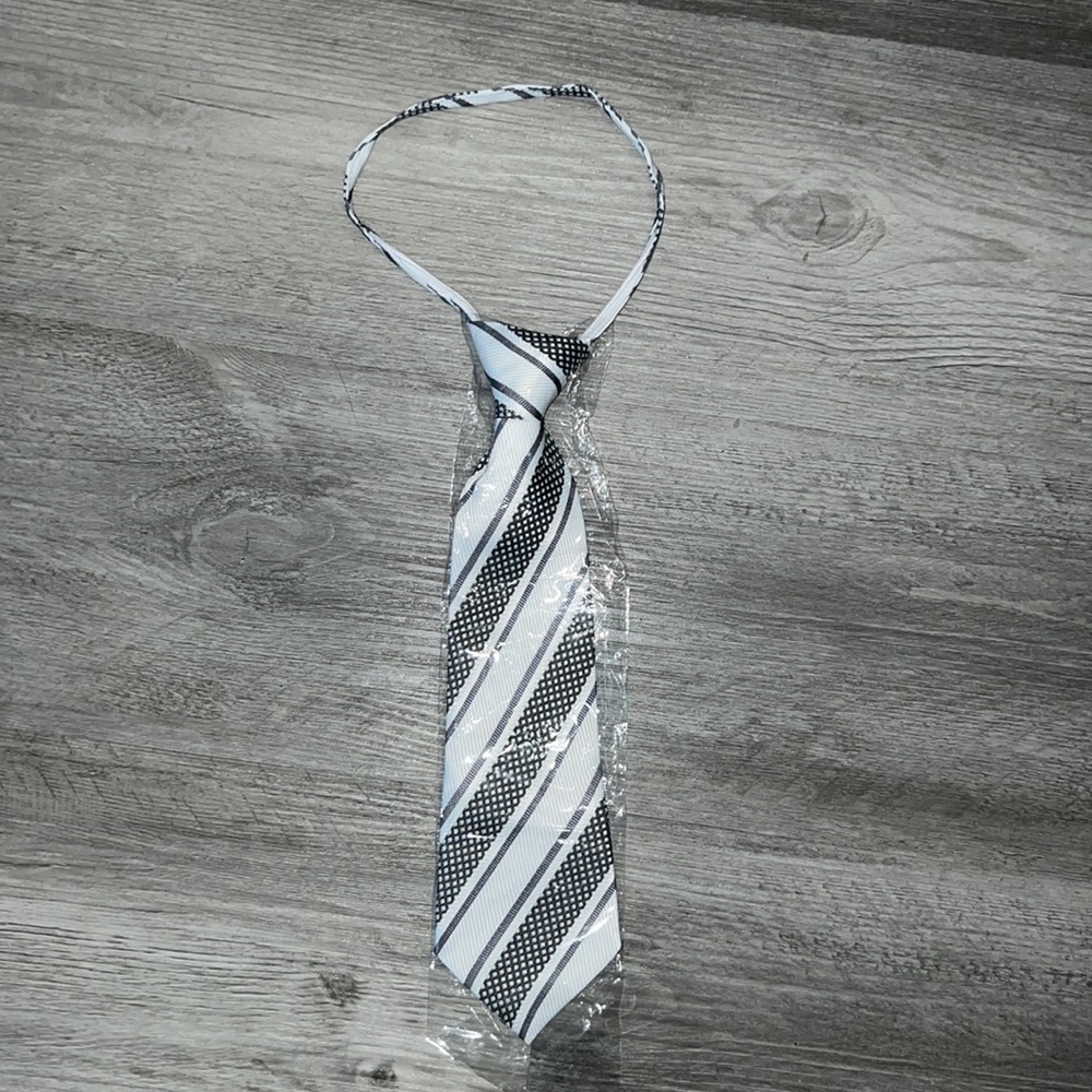 Rafael adjustable tie, NIP